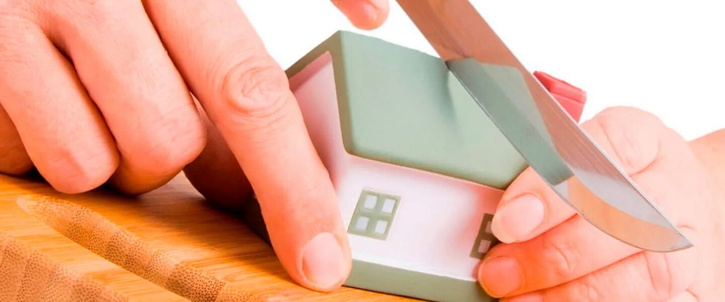 Наследство полученное в браке делится при разводе. Список спорного имущества. Как составить завещание на квартиру без нотариуса образец заполнения. Раздел имущества при наследовании. Завещание делится при разводе.