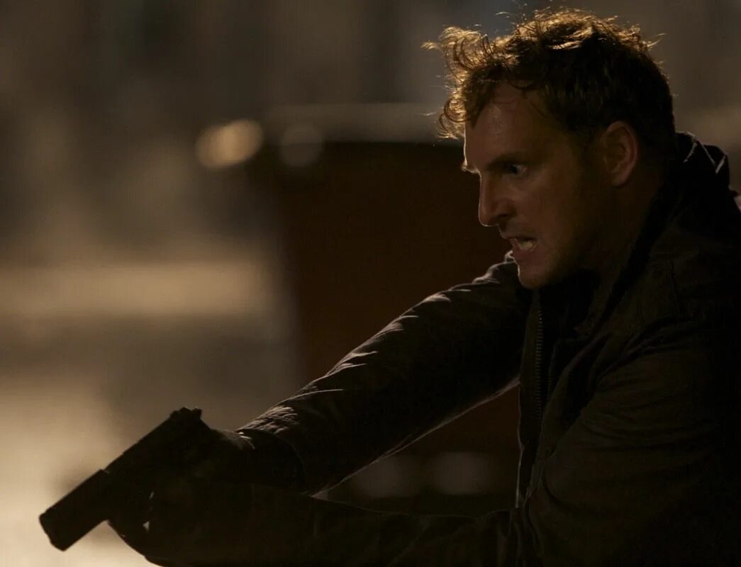 Николас кейдж медальон. Джош лукас медальон. Медальон 2012. Медальон 2012. 2012.