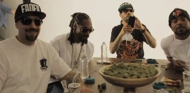 Snoop dogg method man. Снуп дог и его друг. Снуп дог голубцы. B real Snoop Dogg Redman method man. Mount Kushmore Snoop.