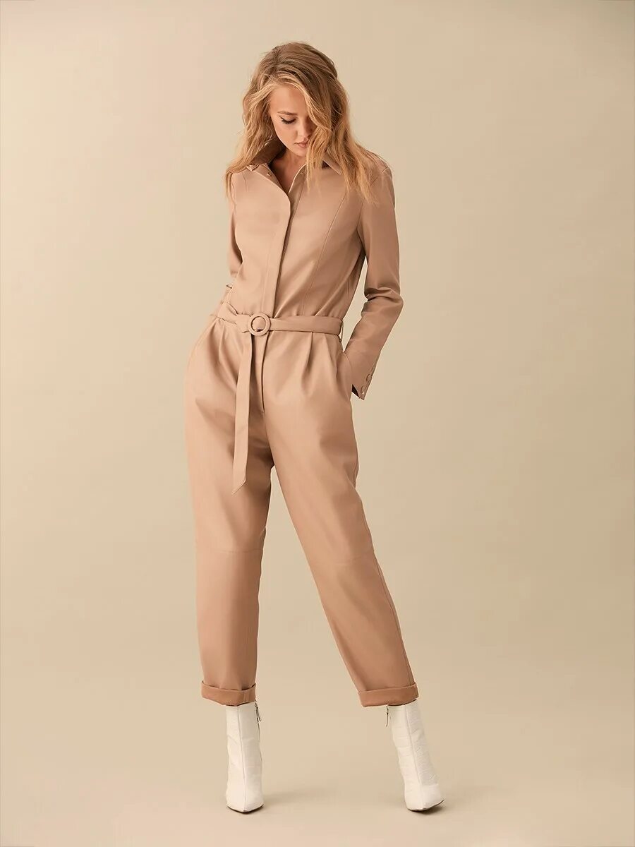 Бежевый комбинезон. Джинсовый комбинезон лав репаблик. Комбез бежевый женский. Комбинезон женский buffalo бежевый. Брючный комбинезон бежевый.