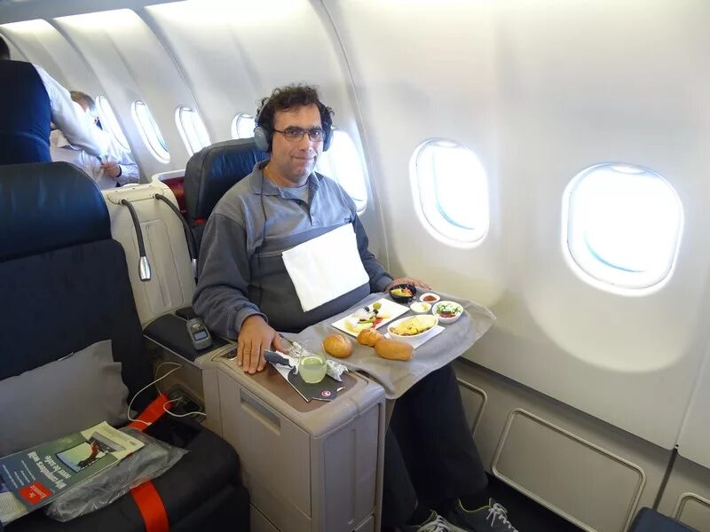Бизнес класс 737 турецкие авиалинии. Аэробус а330 салон самолета. Аэробус 321 neo s7 схема салона. 737-800 турецкие авиалинии схема салона. Airbus a321 аэрофлот схема салона.