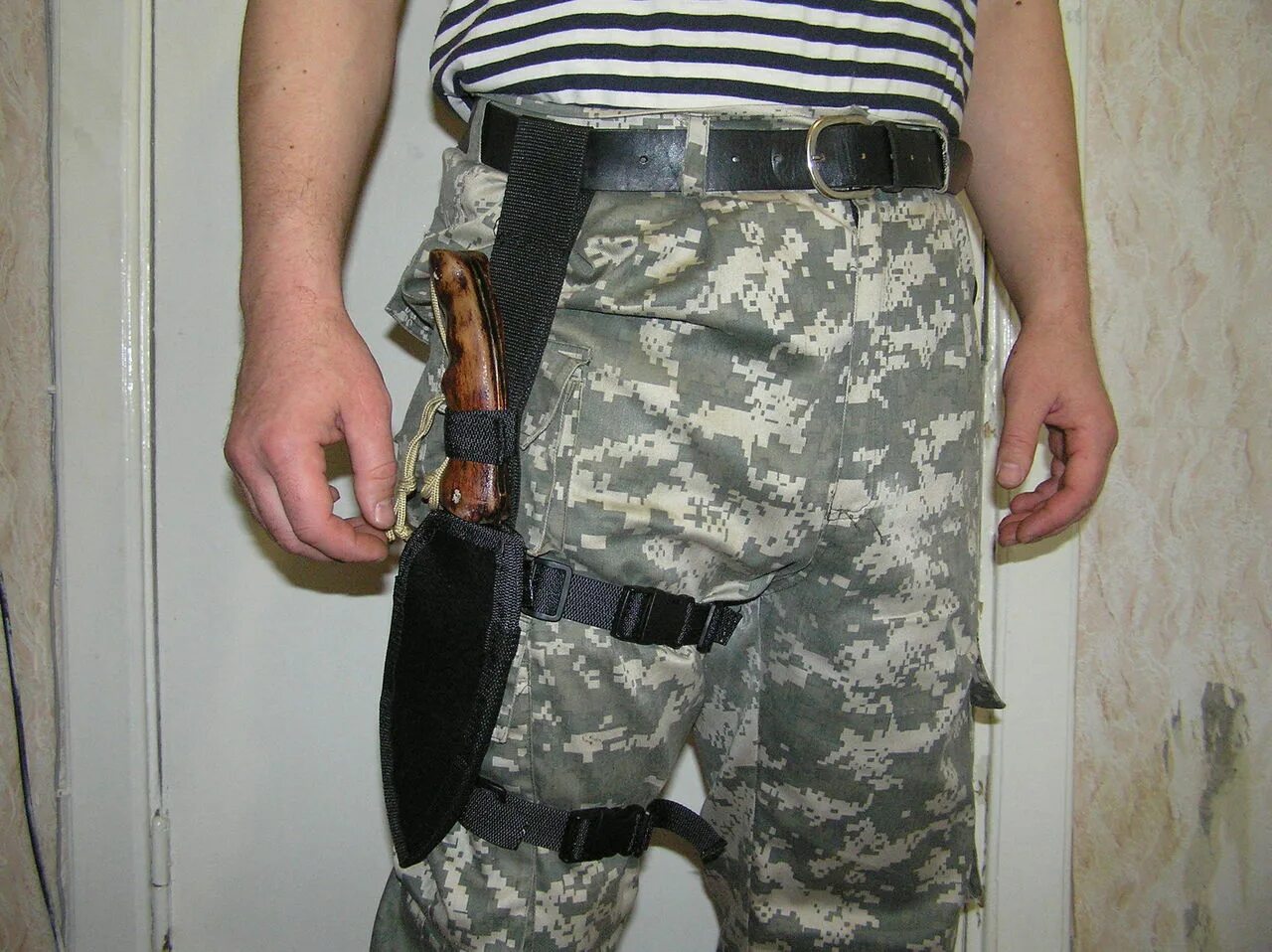 Тактические ножны. Molle tb2. Набедренная система для ношения ножа. Тактический чехол для ножа. Крепление ножа на бедре.