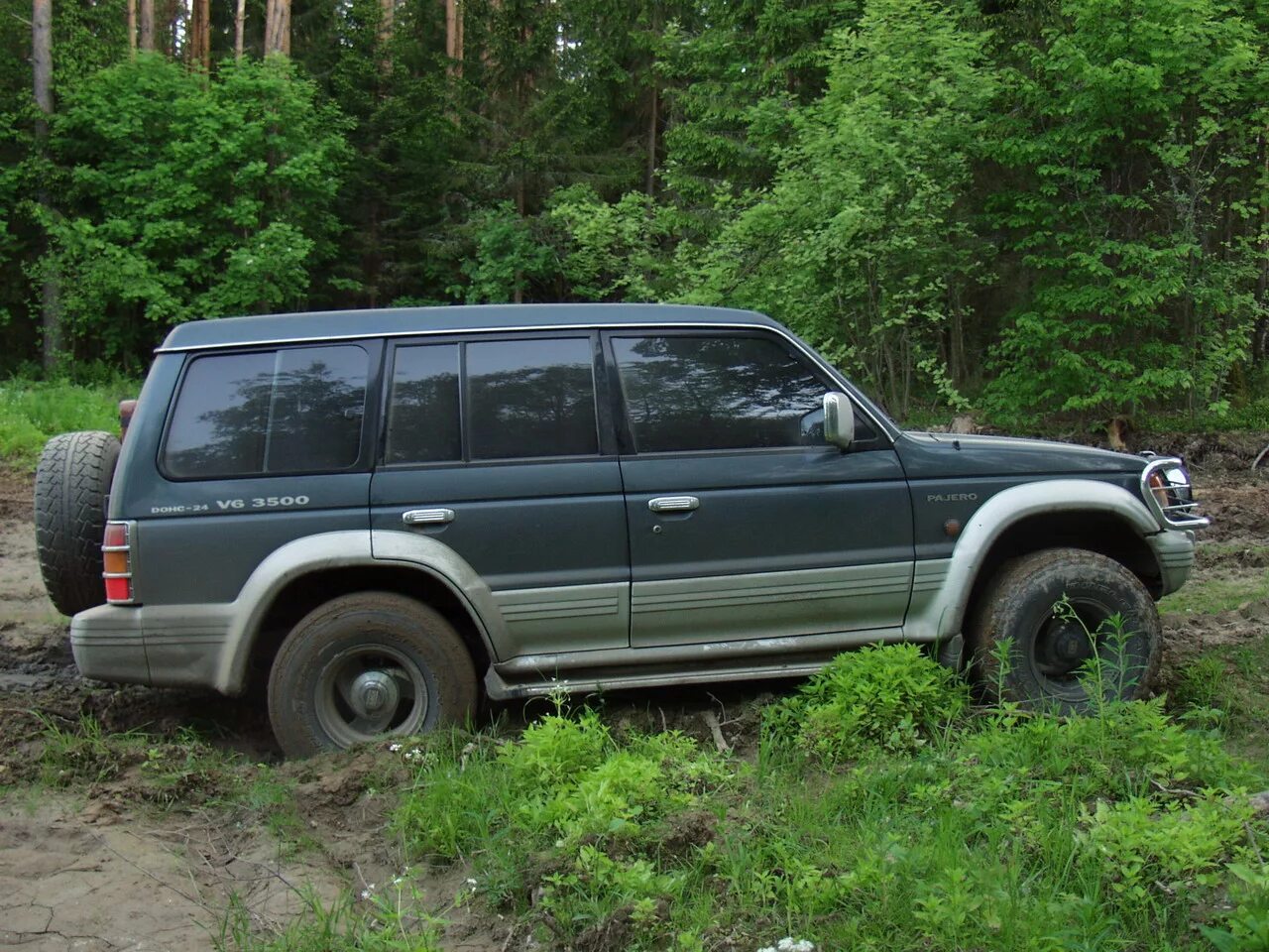 Mitsubishi Pajero 2004. Мицубиси Паджеро 2004г. Паджеро 2 3.5 литра. Паджеро 2700. Купить паджеро дизель в московской области