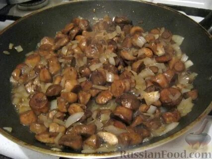 Белый гриб картошкой и мясом