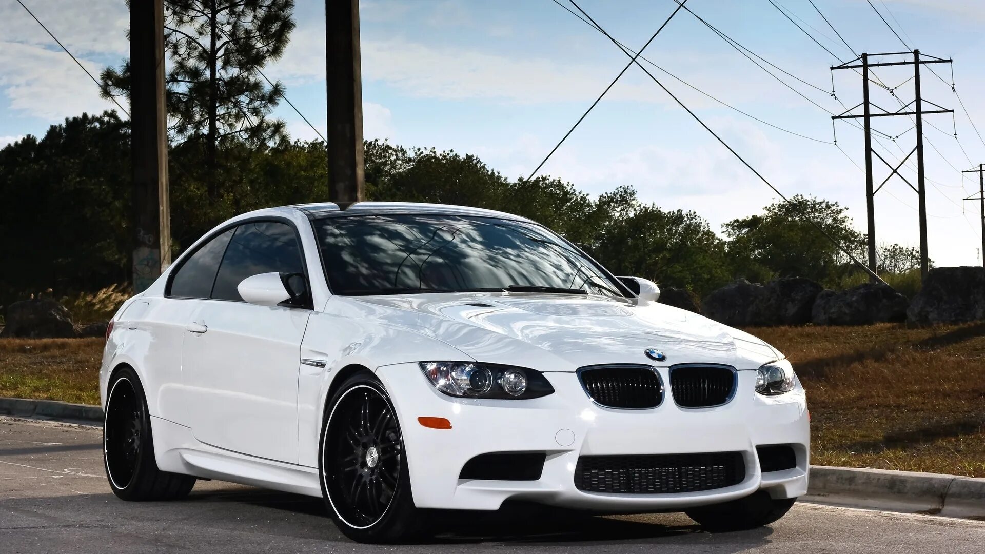 White machine. BMW m3 e92. BMW m3 белая. BMW e92 White. BMW e92 белая.