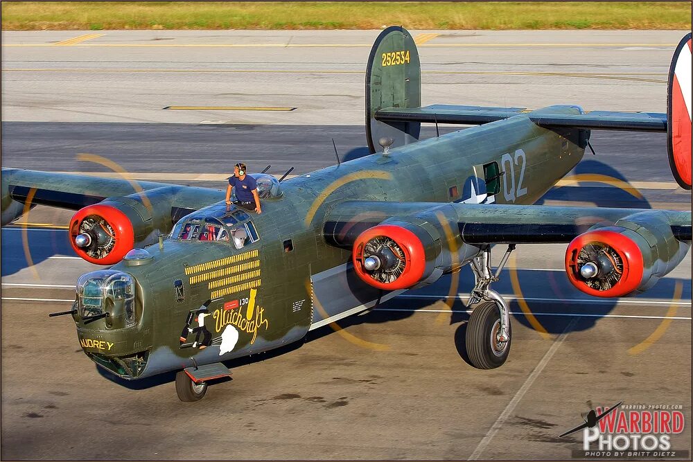 B-24j Liberator. B24 самолет. B-24 Liberator. B 24 Liberator модель. Б 24 отзывы