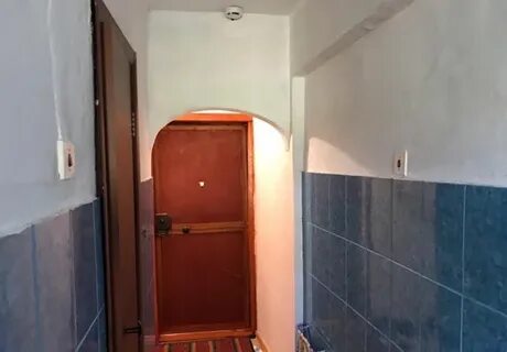 В мужском общежитии института 81 каждой