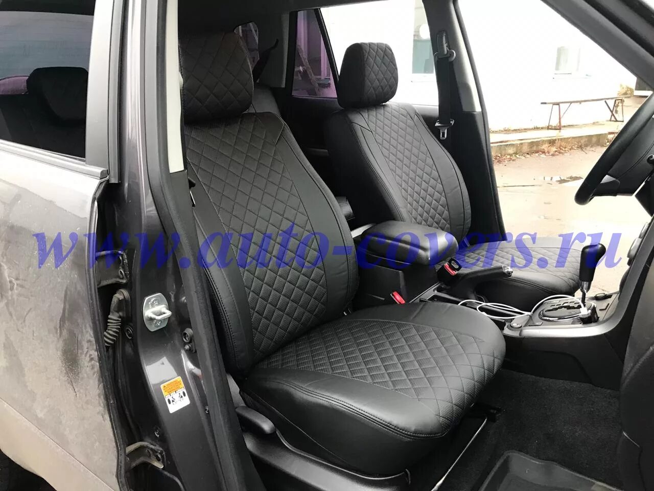 Чехлы гранд витара. Чехлы на сиденья сузуки витара. Suzuki grand vitara чехлы на сиденья. Чехлы на сиденья сузуки витара. Чехлы на сузуки гранд витара 2008.