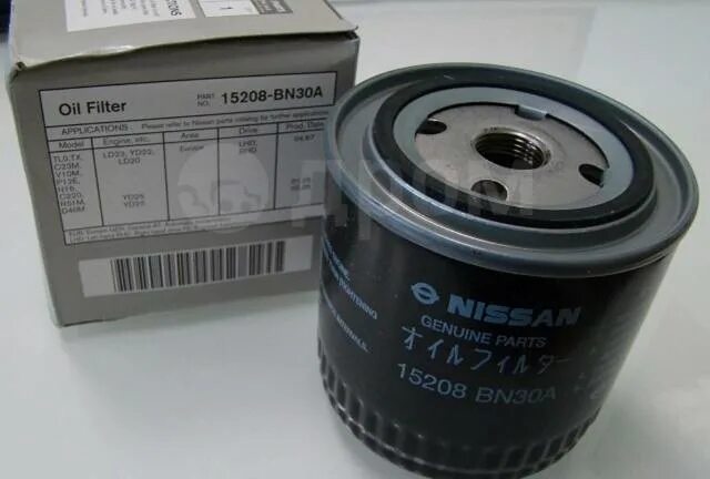 Фильтр масляный ниссан дизель. Масляный фильтр Nissan 15208-bn30a. Масляный масляный фильтр Nissan yd25. 15208bn30a. Фильтр масляный Ниссан дизель 1989 года.