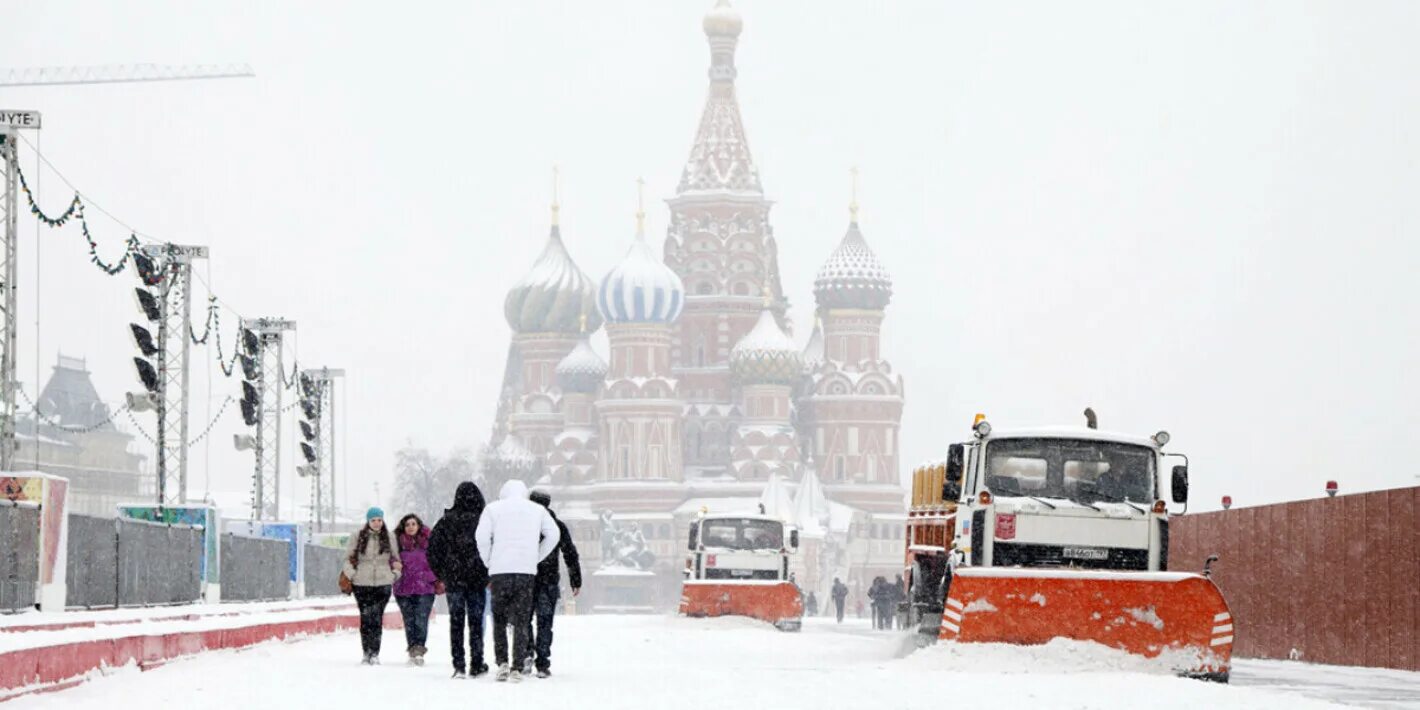 Снегопад в Москве. Зима в России. Москва зима снегопад. Сильный снегопад в Москве.