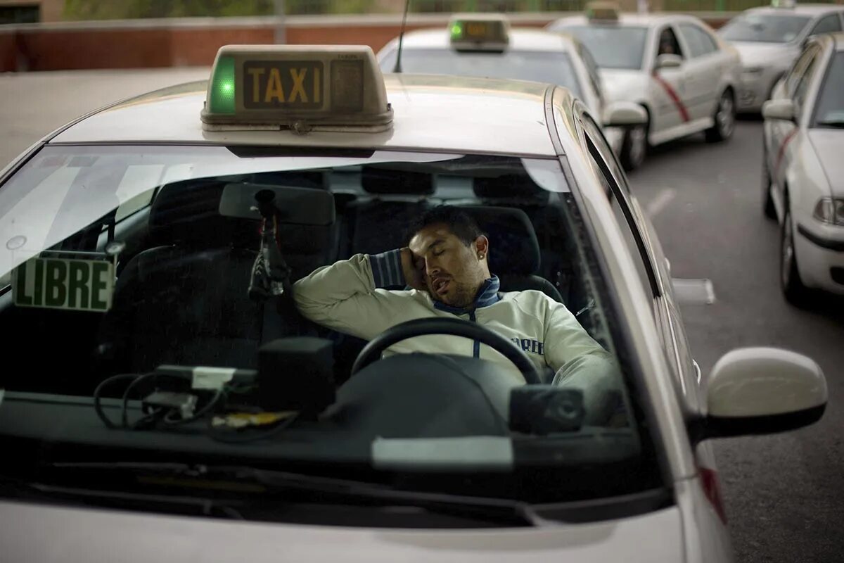 Водитель такси. You drive taxi. Toyota prius taxi. You drive taxi. You drive taxi.