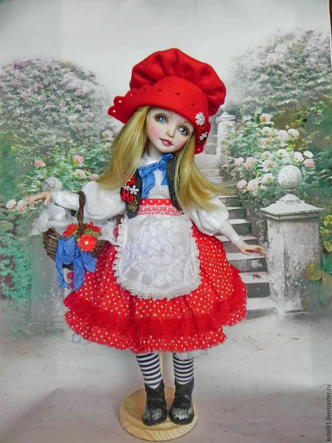 Красные куколки. Красная шапочка Валери кукла. Кукла "красная шапочка №2". Кукла Italocremona красная шапочка. Кукла Эффенби красная шапочка.