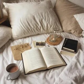 Кровать книга