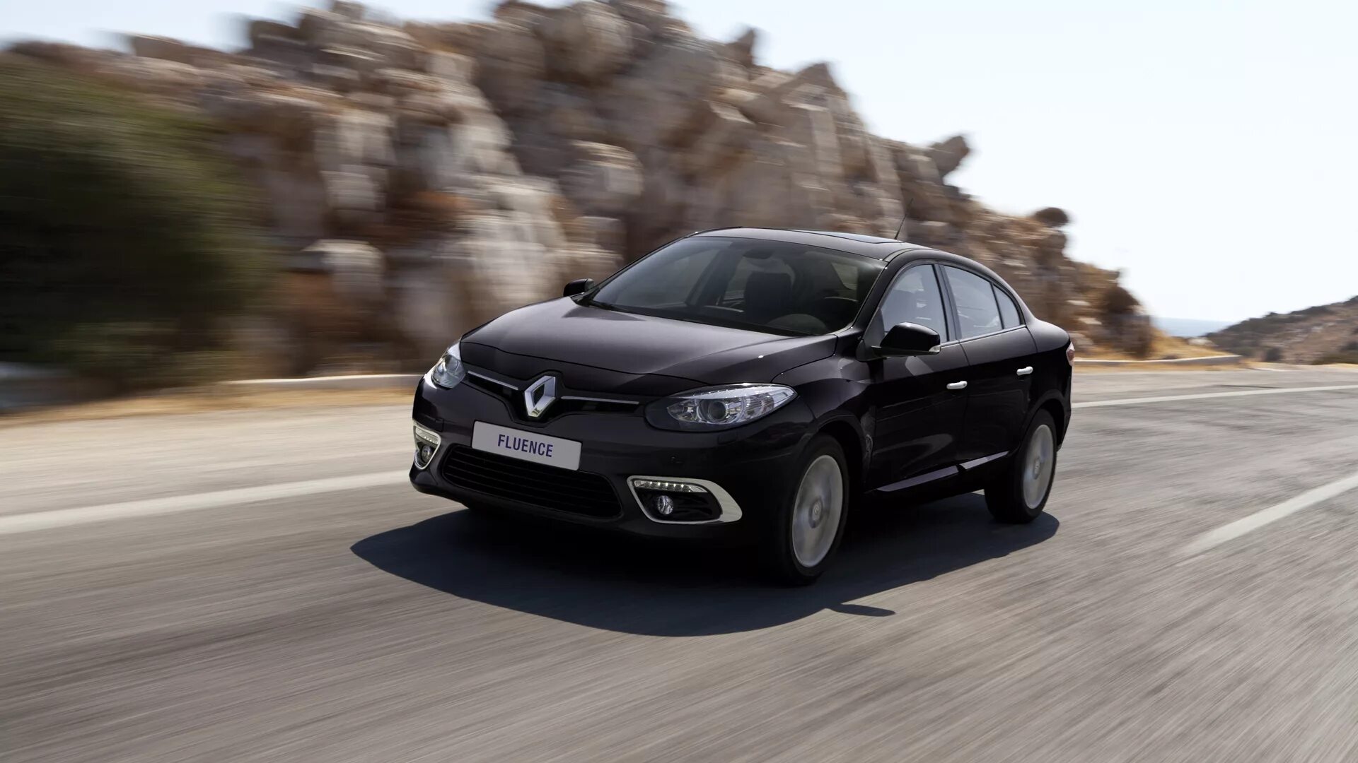 Megane fluence. Renault Fluence. Рено Флюенс 2015. Рено Флюенс 2017. Рено Флюенс 2017г.