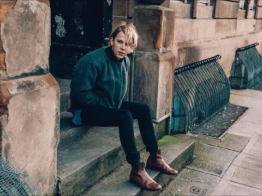 Tom odell friday. Tom Odell. Tom Odell 2023. Tom Odell торс. Tom Odell рост.