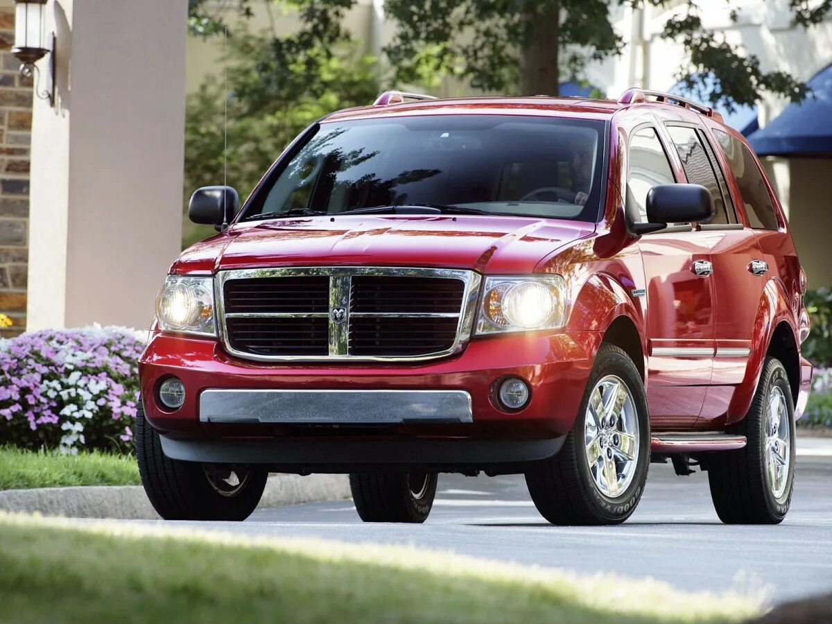 Что значит додж. Додж дюранго 2009. додж дюранго 2. dodge durango 2009 года. машина dodge durango.