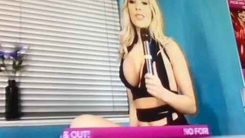 Watch busty strippers live with me gallery 1/4