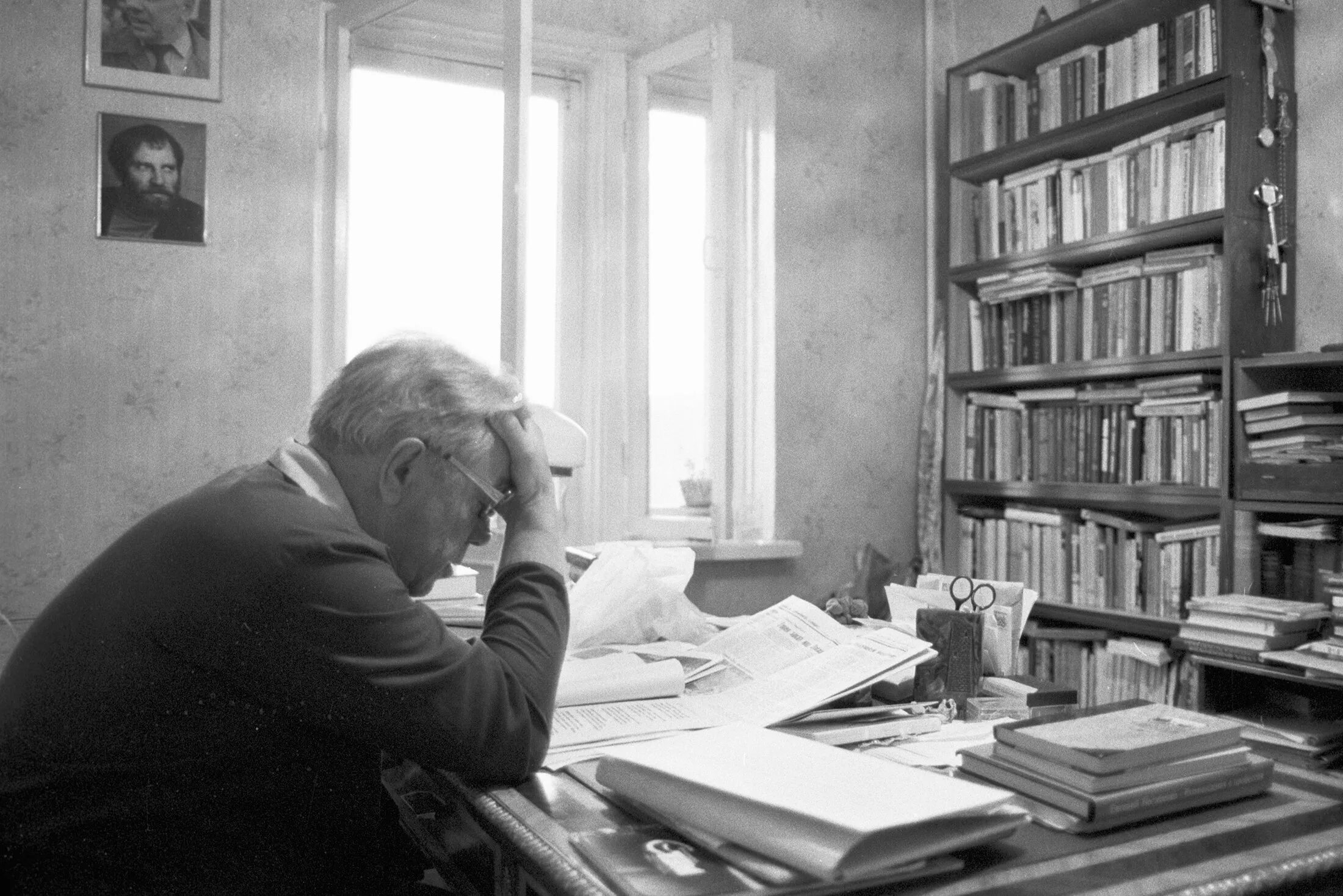 Российский писатель п. Астафьев писатель. астафьев в союзе писателей. виктор астафьев писатель. астафьев литературная карьера.