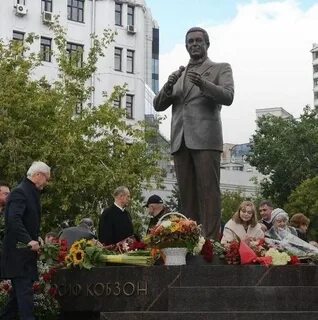 Оружейный переулок памятник кобзону