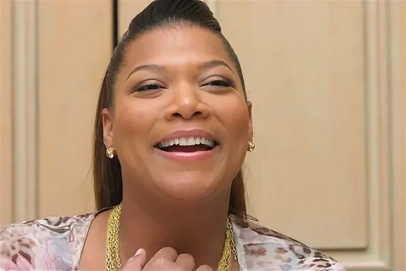 Ayu latifah. Куин латифа фото. куин латифа последний отпуск. queen latifah kiss girl.