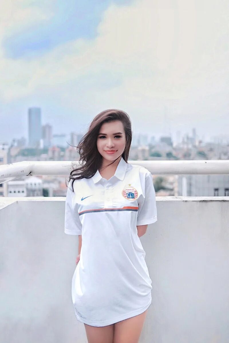 Maria vania. Artis Indonesia Maria Vania. Mariam Darjania.