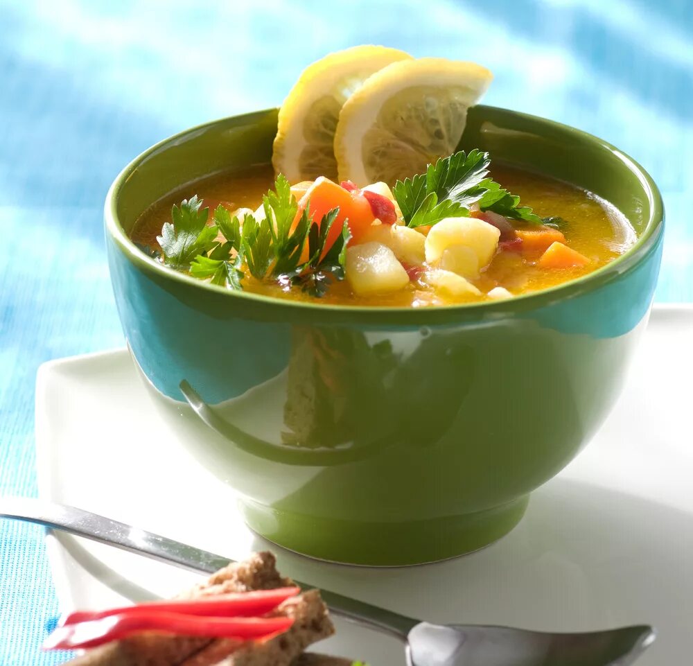 Суп можно пить. Для супа. Тарелка супа. Красивые тарелки для супа. Супчик в тарелке.