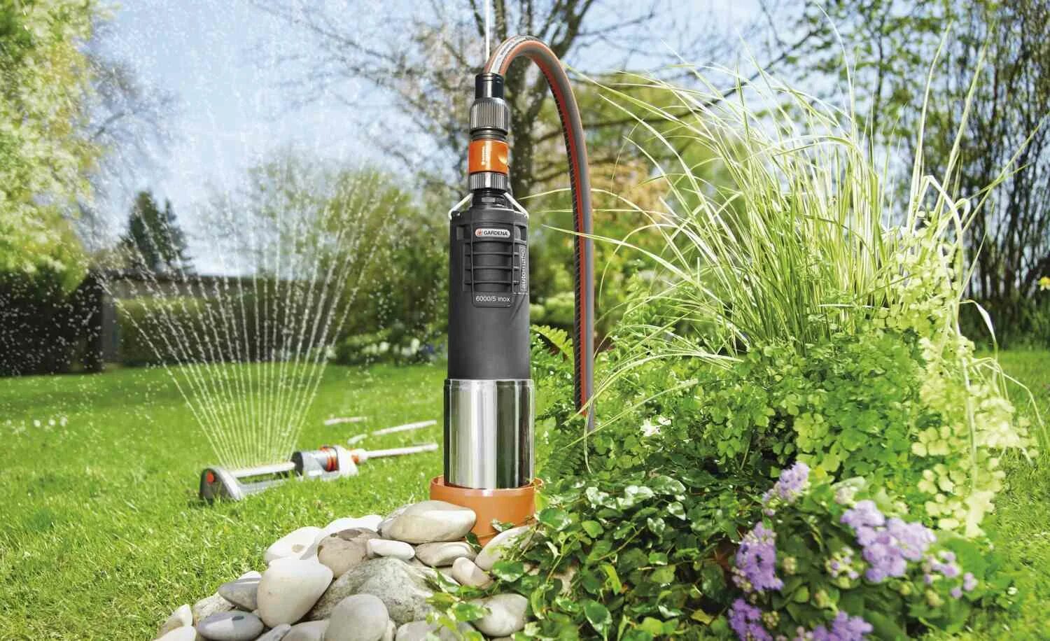 Садовая скважина. Скважинный насос Gardena 6000/5 inox Premium. Gardena 6000. Колодезный насос Gardena 6000/5 Comfort. Погружной насос Гардена для колодца с автоматикой.