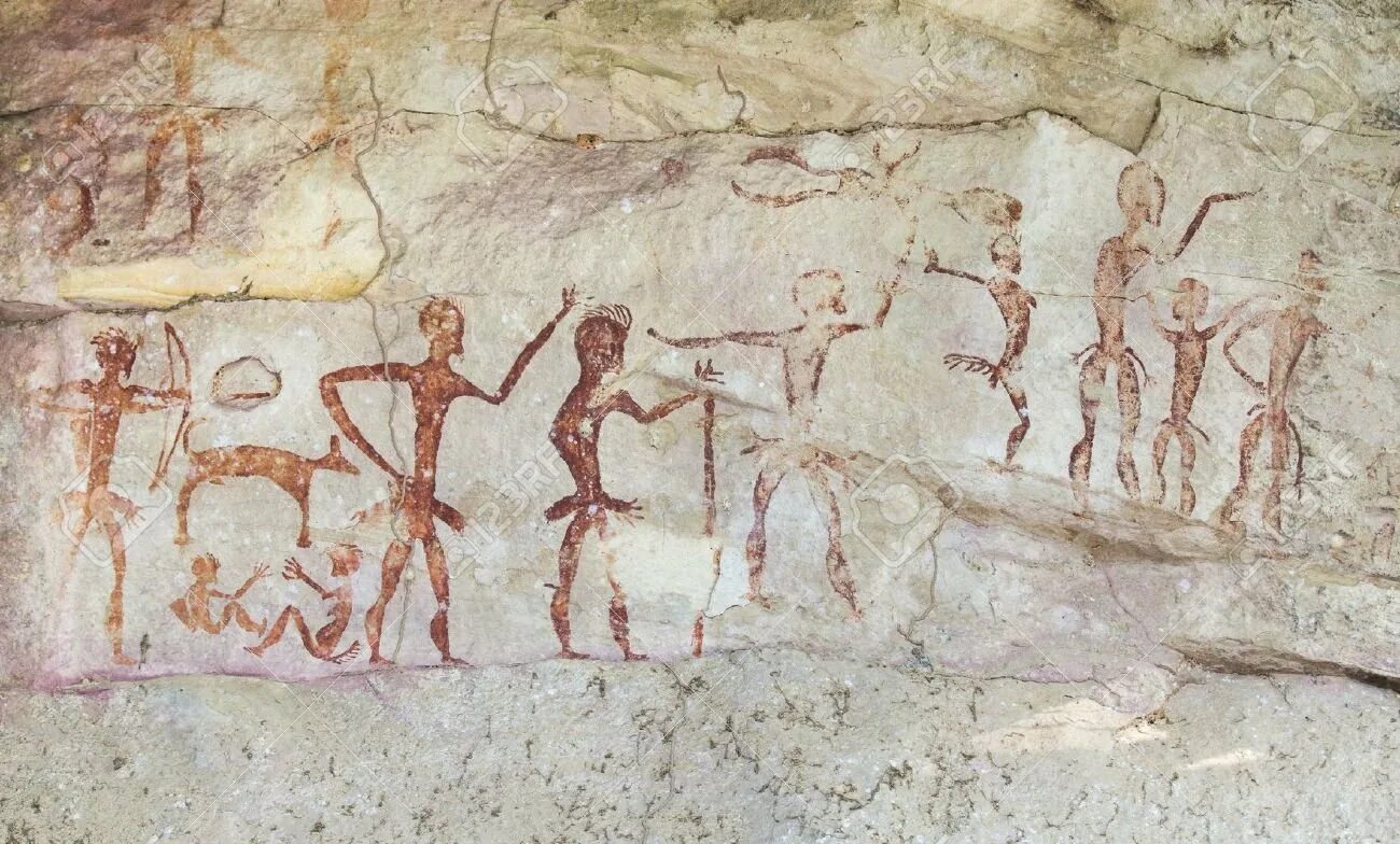 Древний Египет живопись Наскальная живопись. Наскальная живопись ЮАР. Древние наскальные рисунки первобытных людей. Древняя пещера с наскальными рисунками. Рисуем людей на камнях