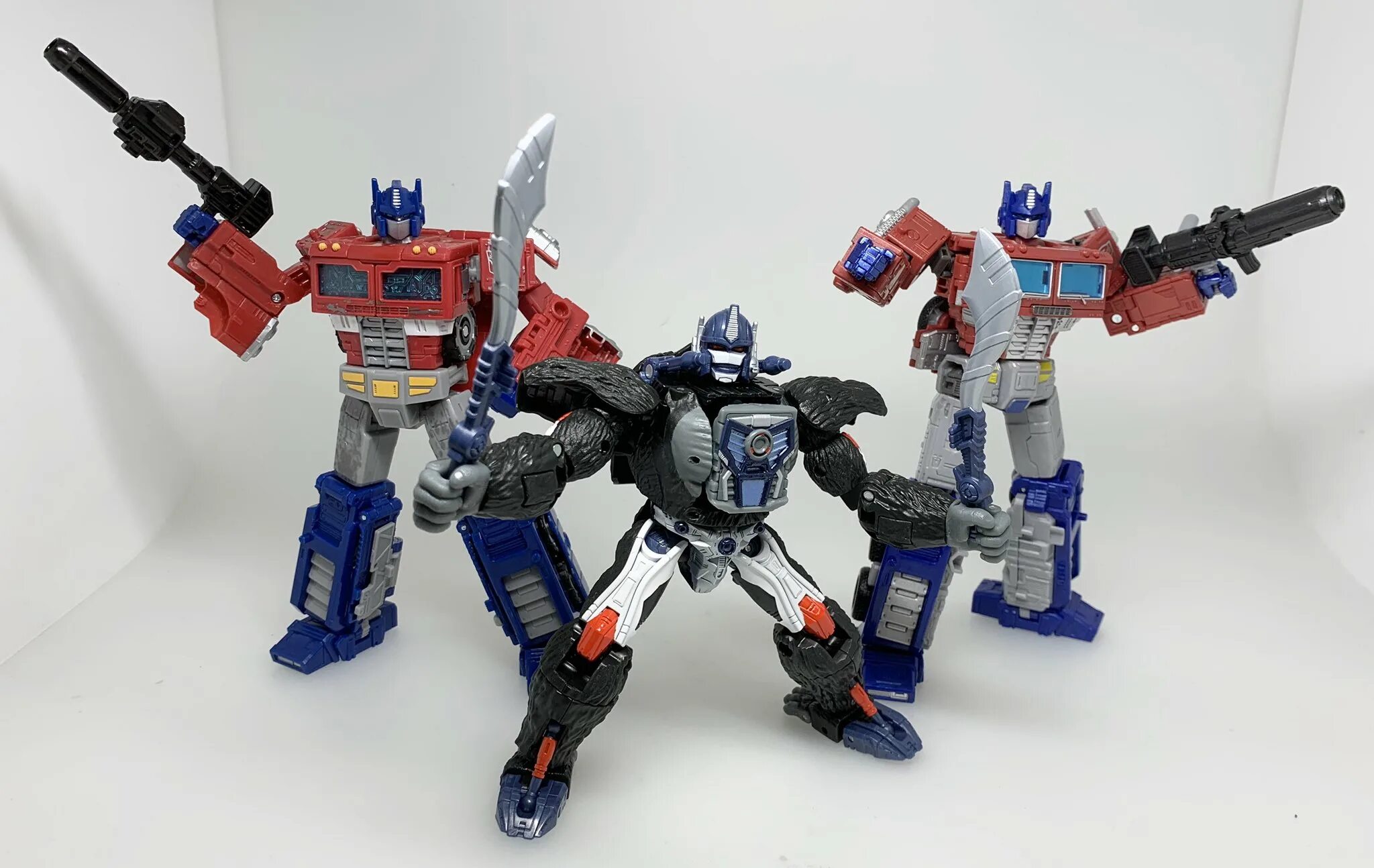 Трансформеры кингдом гальватрон игрушки. Трансформеры киндам оптимус. Transformers wfc kingdom фигурки. Трансформеры кингдом фигурки. Фигурка трансформеры класс лидер королевство гальватрон f07015l0.