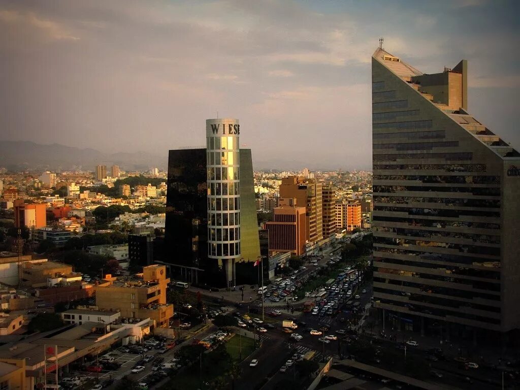 Peru cities. Лима перу. Лима перу мирафлорес. Лима мирафлорес. Лима мирафлорес.