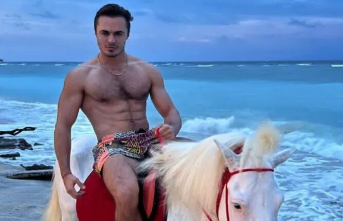 Дом 2 вечерний эфир. Дом 2 новая любовь. 02. Дом 2 15 июня 2014 вечерний. Квартира колесникова дом2.