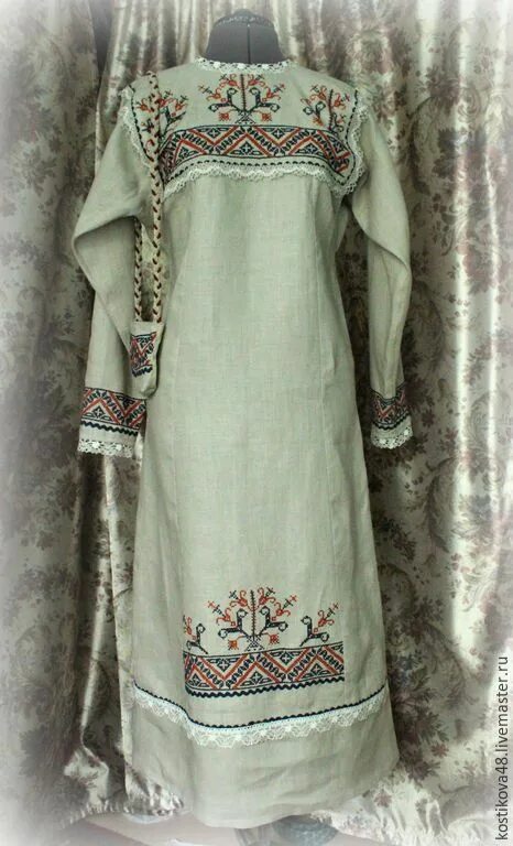 Платья в старинном русском стиле. Платье из льна в русском стиле. Славянское платье с вышивкой. Древнерусская вышивка на одежде.