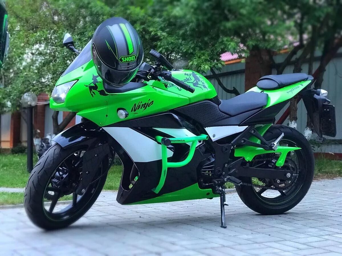 Кавасаки ниндзя 250 r. Kawasaki Ninja 250. Kawasaki Ninja 250r. Мотоцикл Kawasaki Ninja 250r. 250 250 куб отзывы