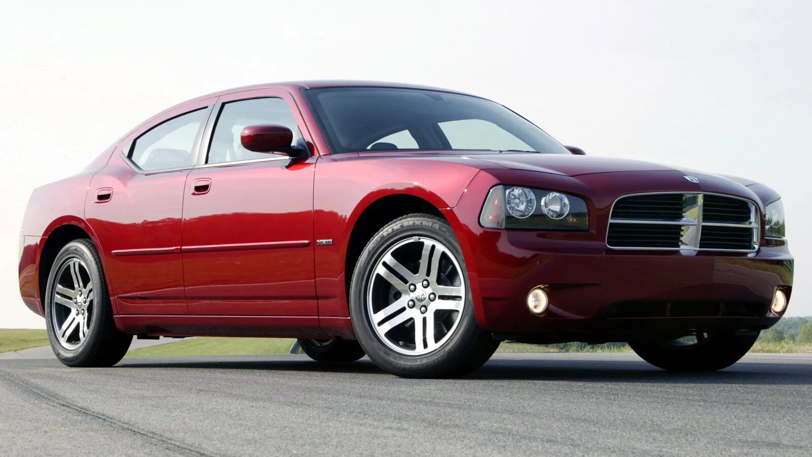 Додж 5 поколение. Додж Чарджер 2005. Додж Чарджер 2010. Dodge Charger LX (2005-2010). 2006 Dodge Charger LX.