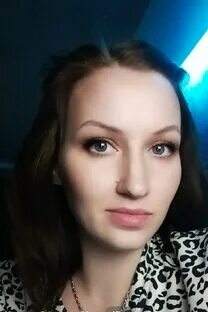 Юля купила 4 одинаковые