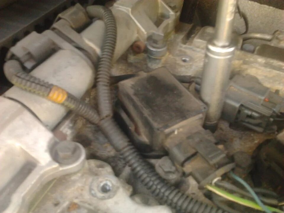 Хс90 заводится. Хс90 заводится. Как завести volvo. Не заводится вольво хс90. Замена свечей зажигания вольво хс90 2.