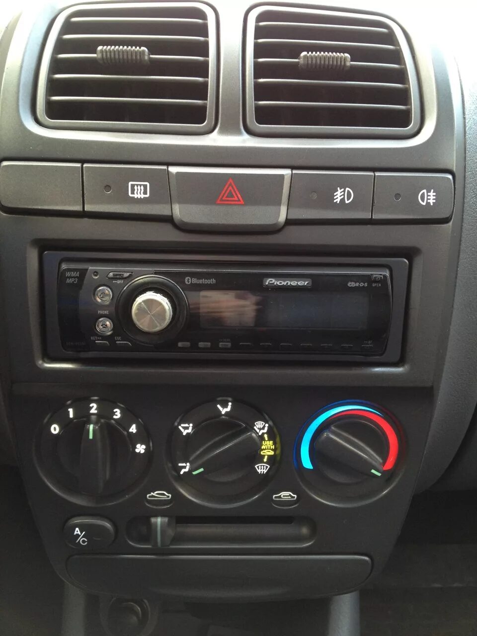 Центральная консоль хендай акцент. Консоль акцент. Центральная консоль акцент тагаз 2din. Центральная консоль акцент тагаз. Центральная консоль акцент тагаз артикул.