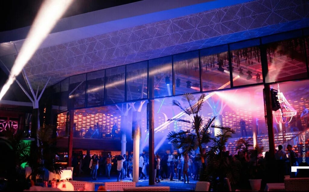 синяя монро симферополь. клуб старый филин симферополь. бар 911 симферополь. клуб адрес симферополь. клуб пятница.