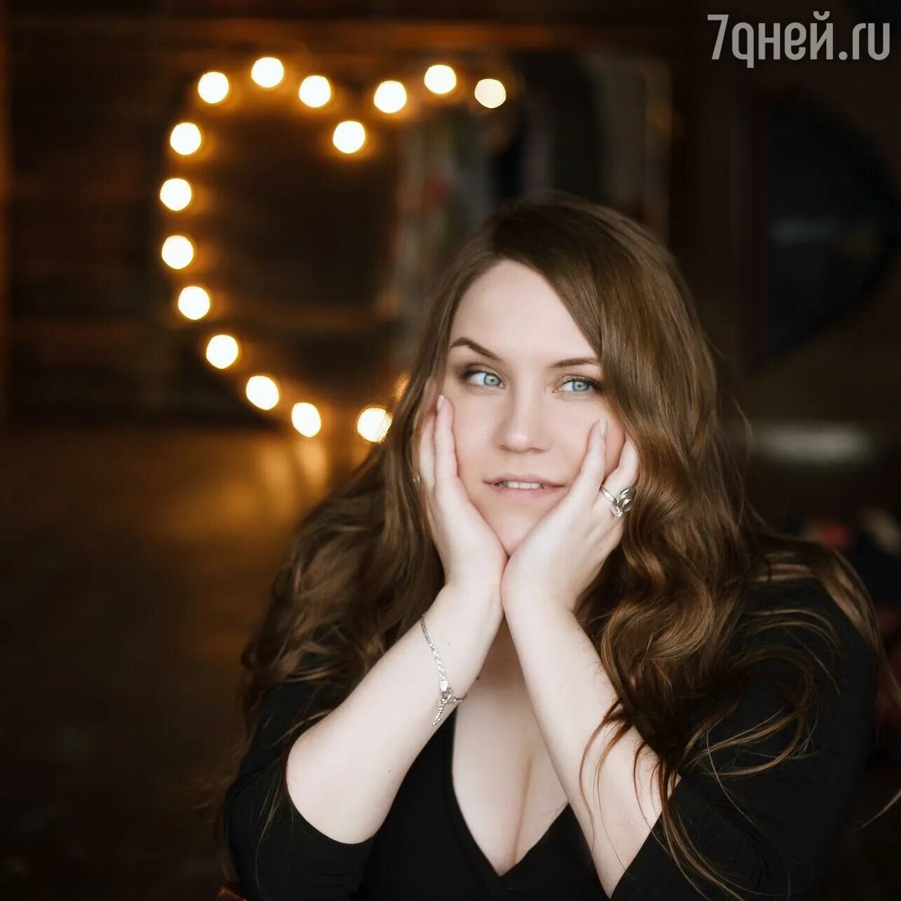 Звезда "Уральских пельменей" Ксения Корнева опровергла слухи о конфликте с колле