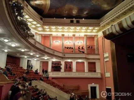 Суворовская площадь 2 театр
