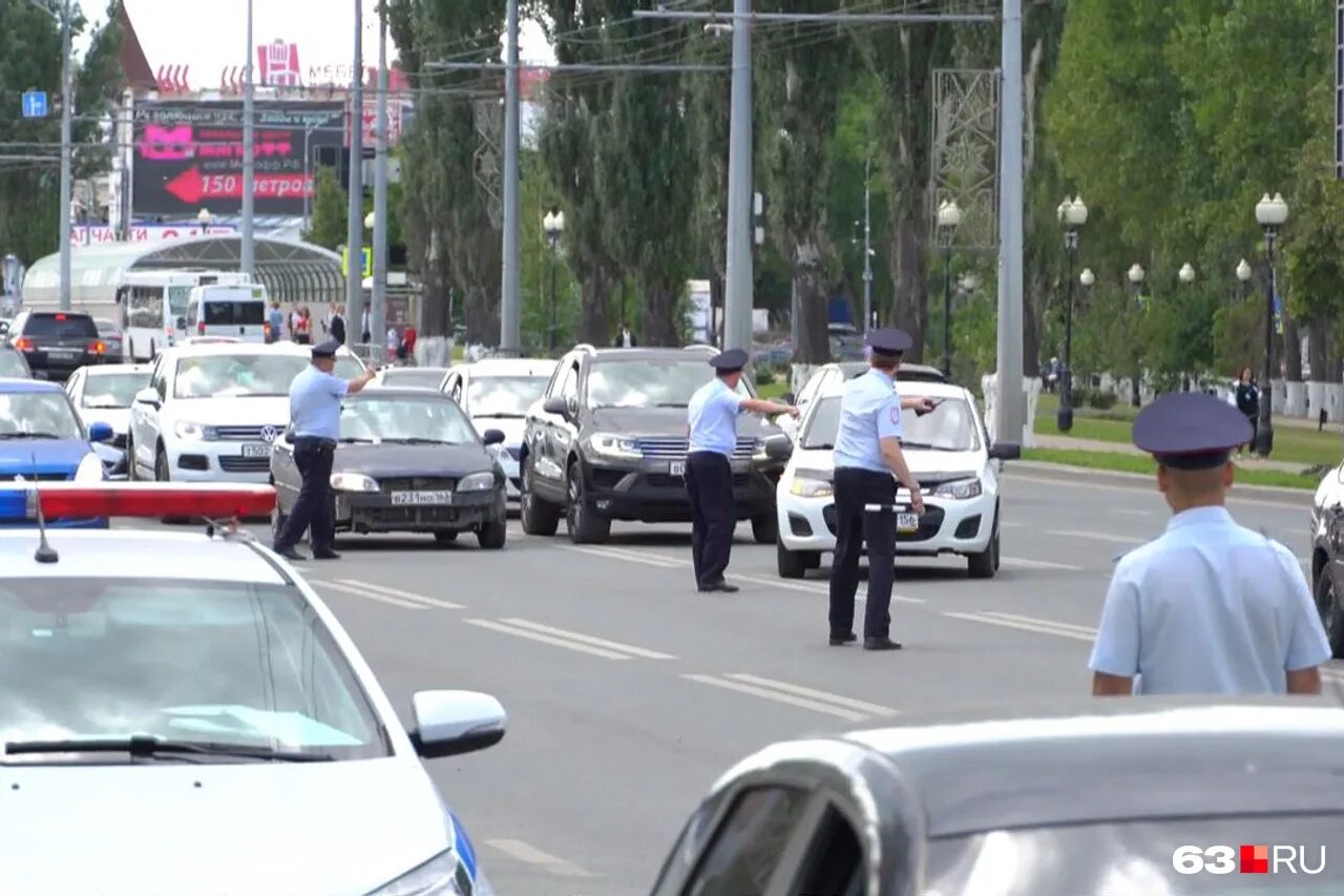 Новости 1 07. Полицейские машины России. Полиция фото машины. Полиция на транспорте. Машины ДПС Самары.