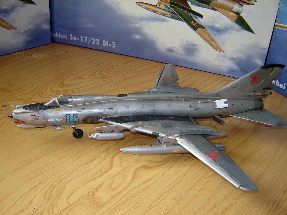 Су-17 1/48. Су - 7 1:48 смер. Су-17м3 Моделсвит. Модель самолёта Су 7б..