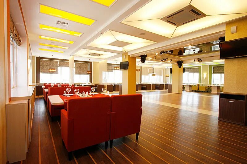 Юрга тюменская область гостиница. Кафе югра. Венское ресторан в ханты-мансийск. Чайхона 1 нижневартовск югра молл. Венское кафе ханты-мансийск югра классик.