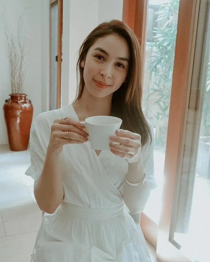 Why julia. Julia barretto hot.