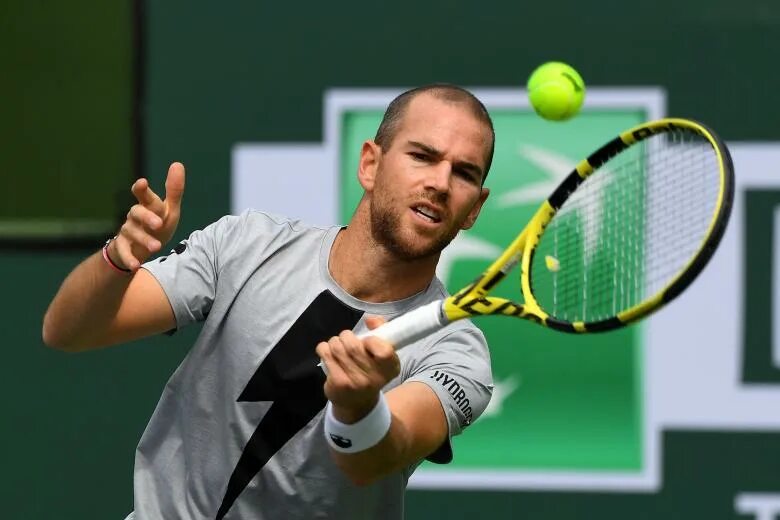 Рууд теннис. Теннис в средние века. Джек дрейпер теннис. Маэстрелли теннис. Теннис майами большой палец вверх.