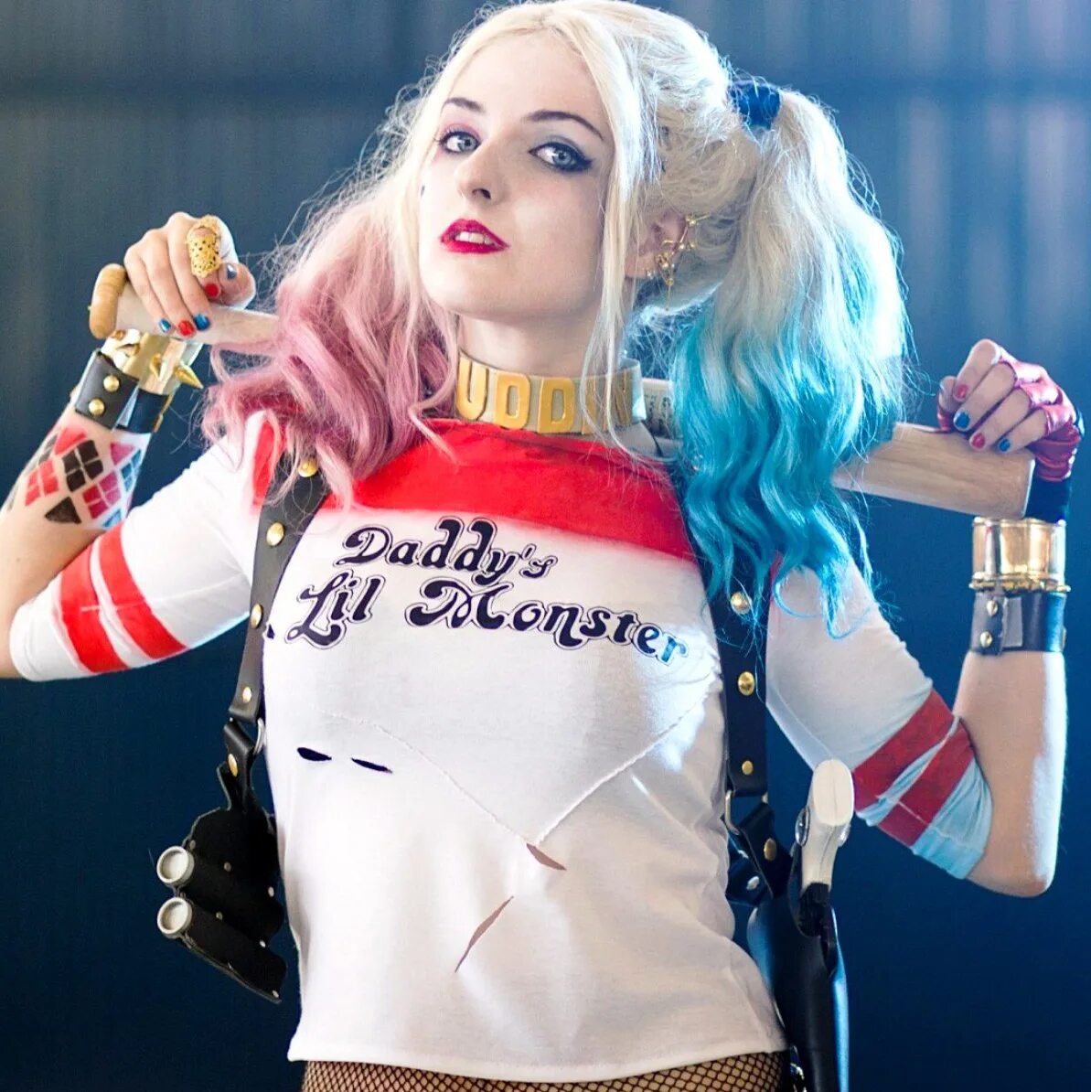 Харли квинн марго робби. Харли квинн марго робби. Харли куин. Песни харлей квин. Злодейка харли квинн.