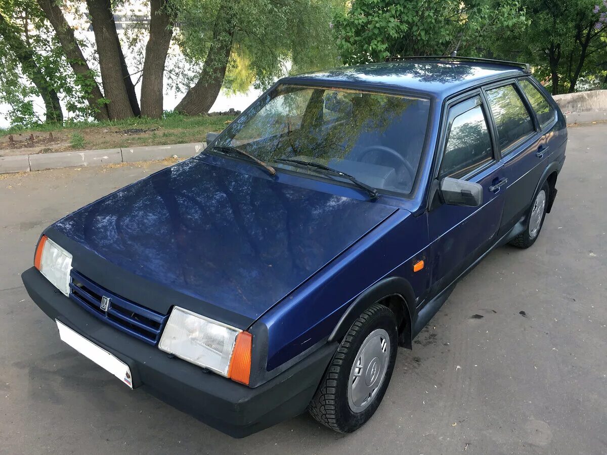 Ваз 2109 синяя. 2109 1998 года. 2109 1998 финка. 2109 голубая. 2109 1998 года.