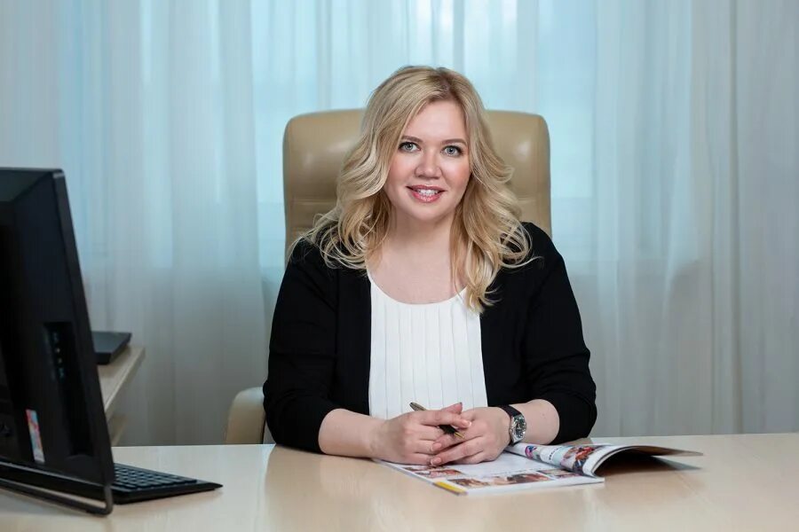 Нужен управляющий директор. Нужен управляющий директор. Пол уилкокс, управляющий директор vauxhall motors. Программа спикера. Руководитель и команда.