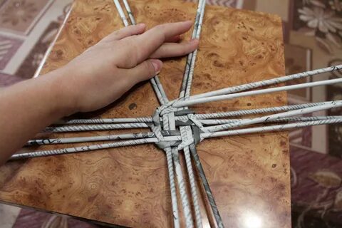 Газетных трубочек для начинающих пошагово