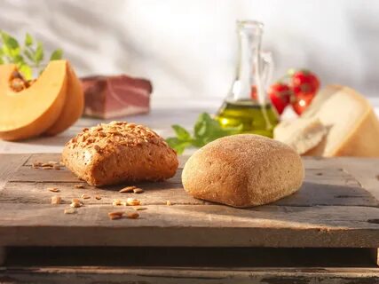 Соус сыр все на булочке с кунжутом
